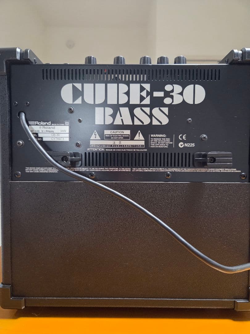 Roland ローランド ベース用アンプ CUBE-30 - メルカリ