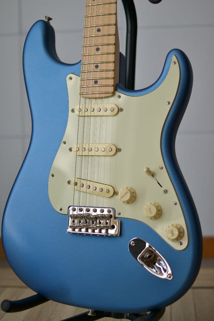 8*様 Fender American Performer Stratocast Fender American Performer Stratocaster - Satin Lake Placid Blue