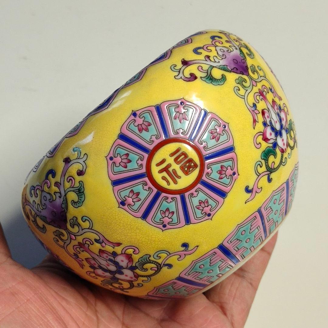 中国古磁 大清雍正年制在銘 手描き 本金琺瑯彩 七宝 宝相花