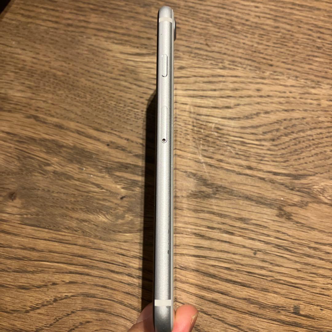 ジャンク】iPhoneSE 第二世代 ホワイト 64GB SIMフリー