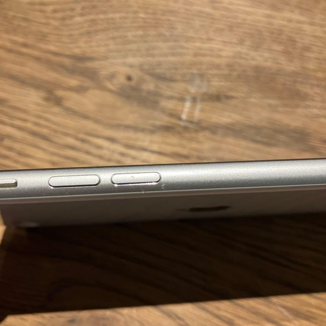 ジャンク】iPhoneSE 第二世代 ホワイト 64GB SIMフリー