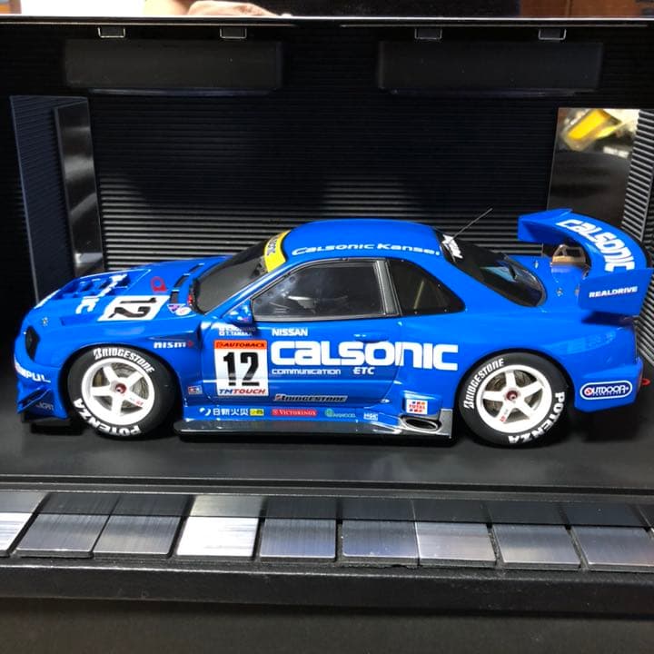 未展示品　オートアート1/18 JGTC 2002 カルソニック スカイライン