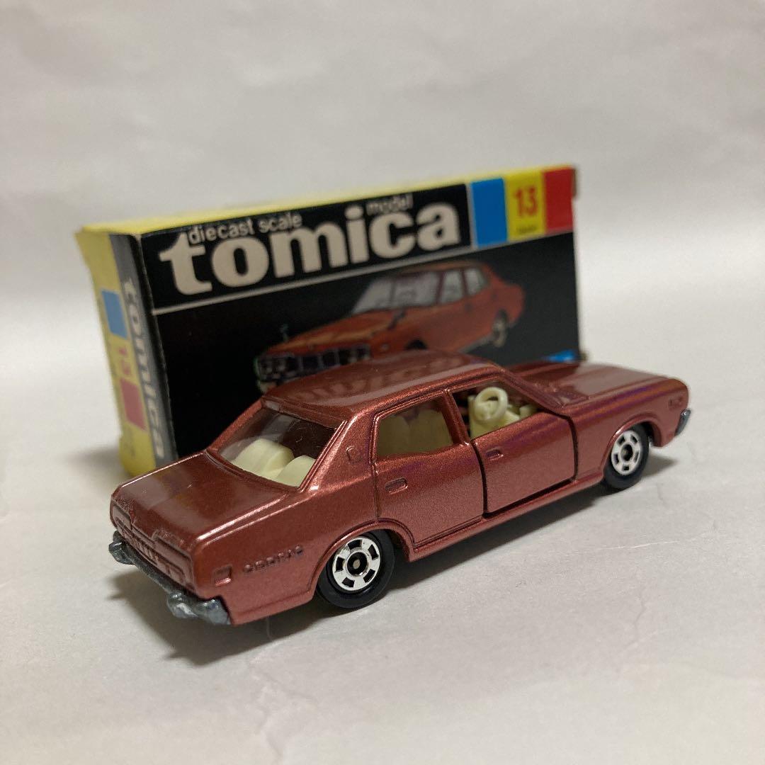 トミカ　日産セドリック2800SGLです。日本製