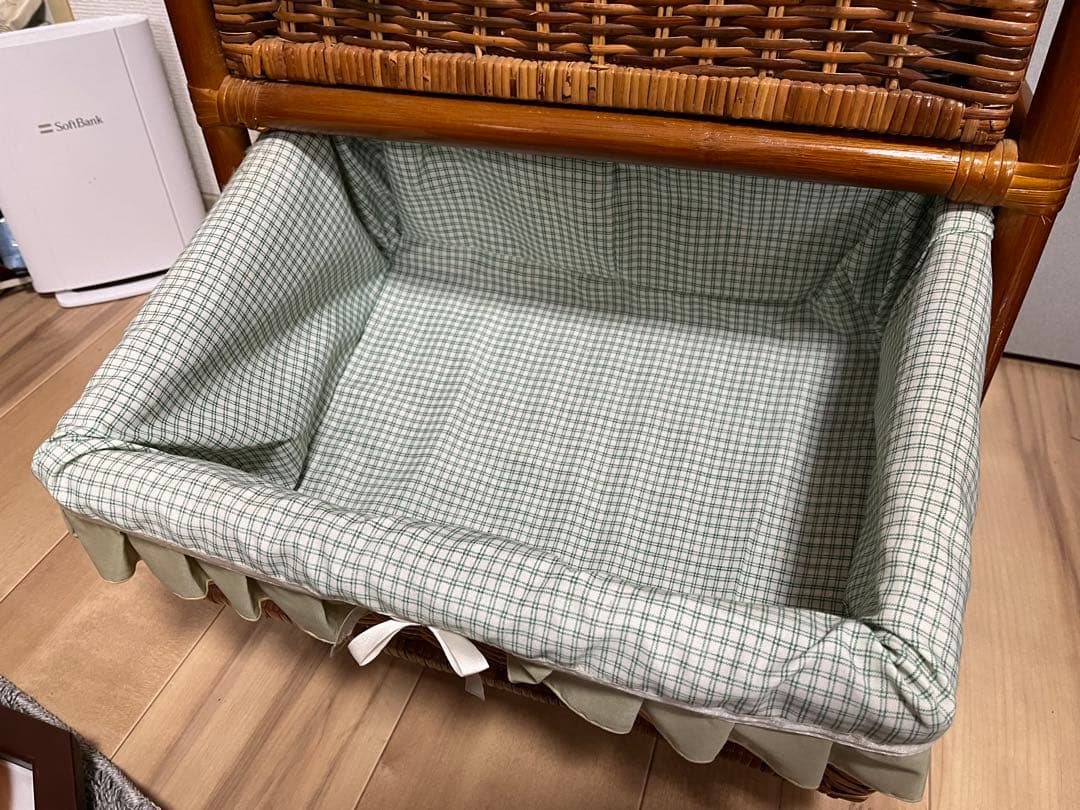 ラタン家具　籐家具　ラタンのチェスト　引出し5個　レトロ家具　キャスター付き