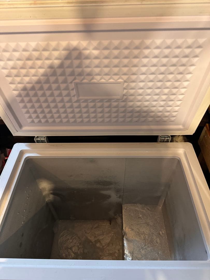 冷凍ストッカー142L　マクスゼン　JF150ML01WH ※引き取り限定横浜市