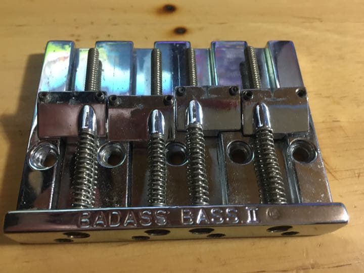 LEO QUAN BADASS BASS II (CHROME)ベース ブリッジ