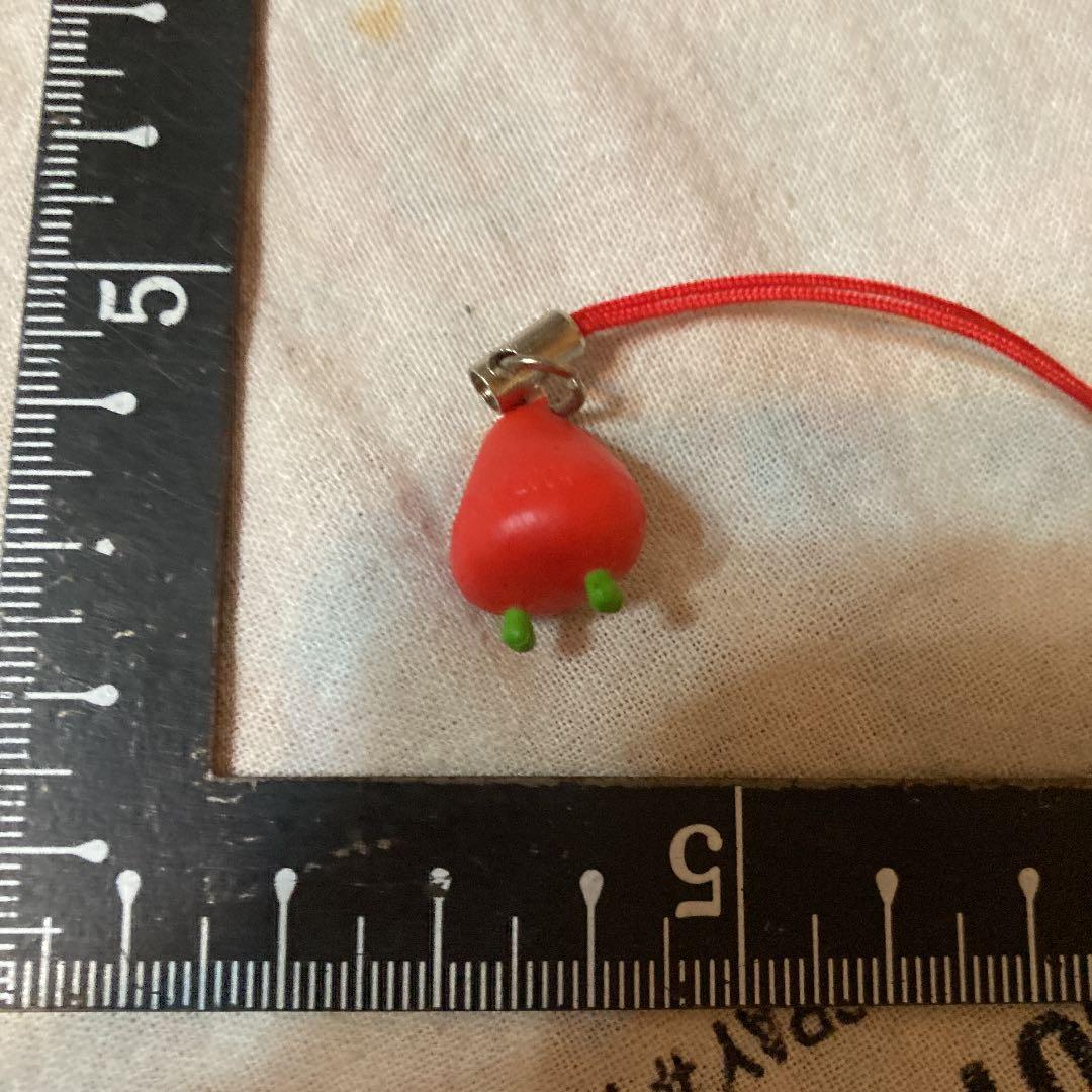 イチゴ　ストラップ　可愛い