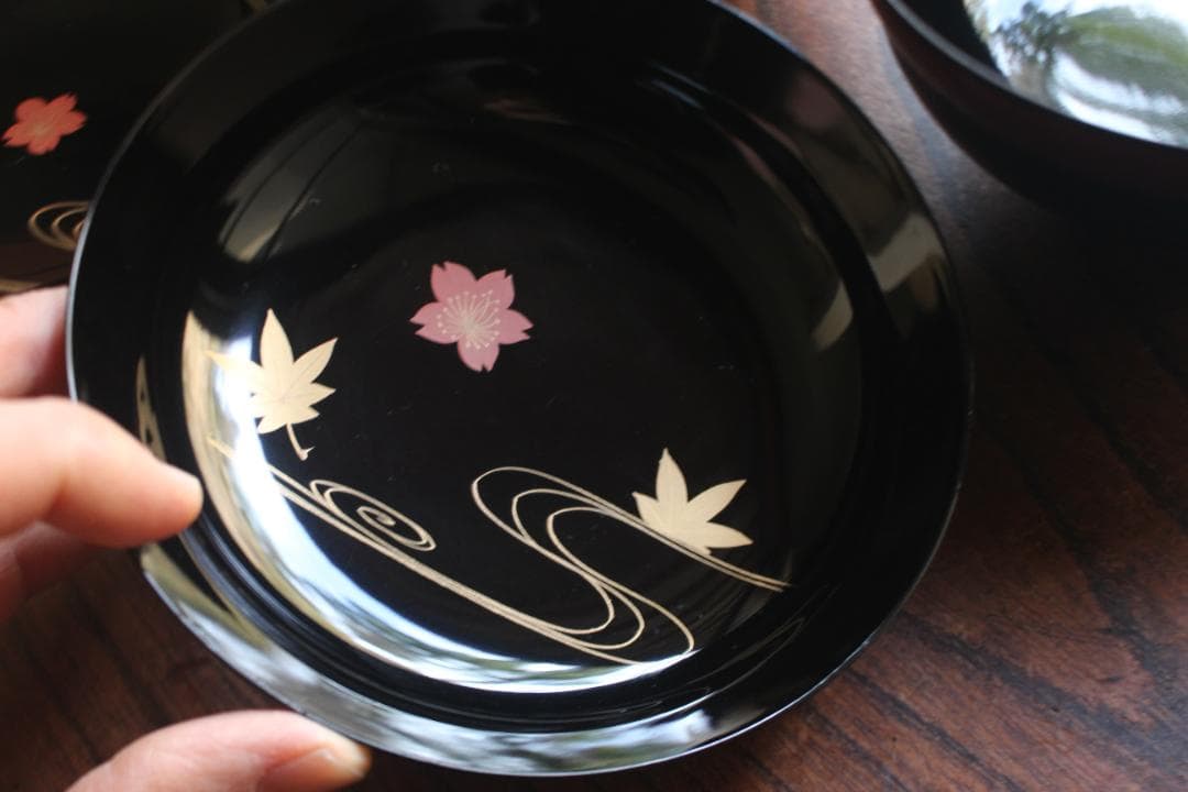 デッドストック！極上独塗分柿合わせに優美な見返雲錦蒔絵の映えるお椀2点（検山中塗