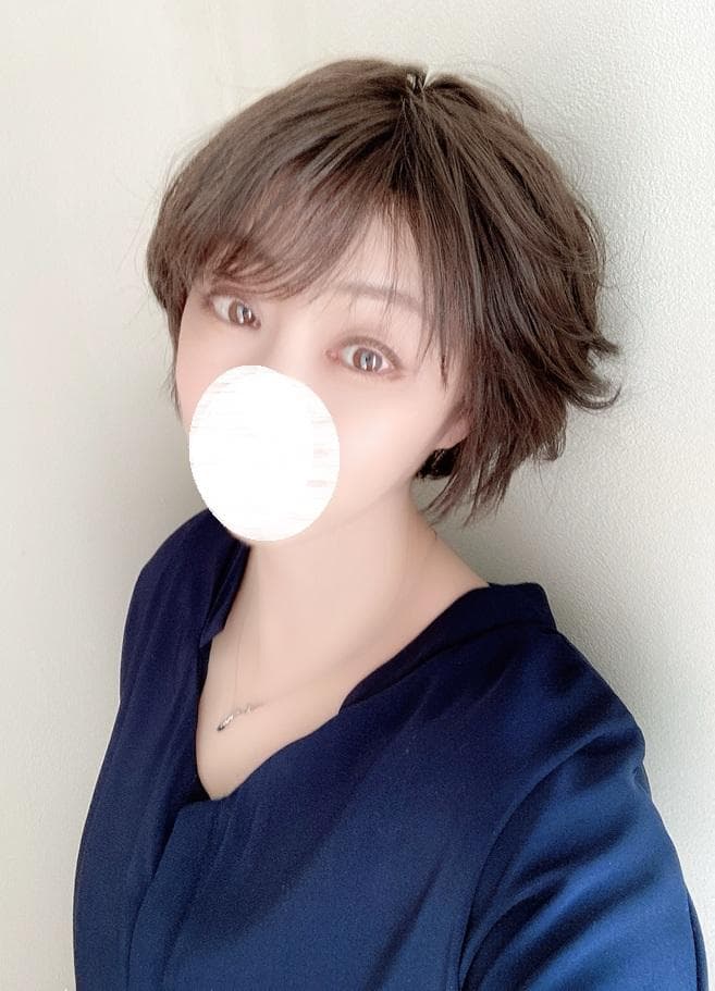 ミント　リネアストリア「天使のカジュアルショート」ダークブラウンM