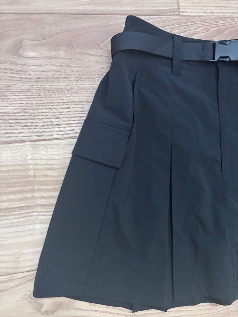 ラフロッグ　今季新作　アジャスタブルサイドポケットプリーツスカート　即完売品