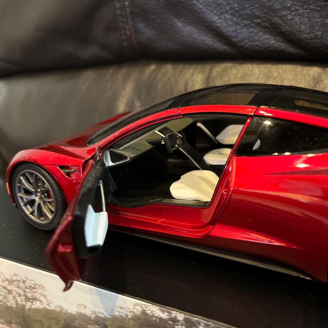 レア売り切れ品】テスラ ロードスター 1:18スケール オフィシャル品
