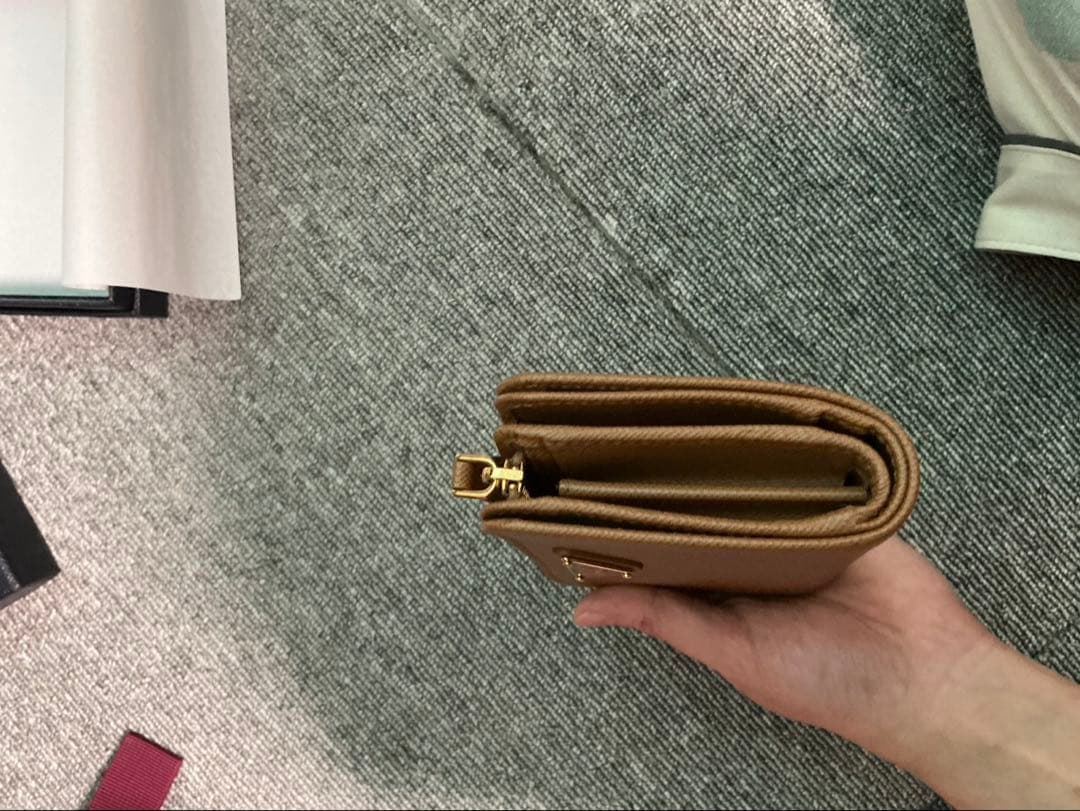 PRADA ブラウン 二つ折り財布　mm23さん専用