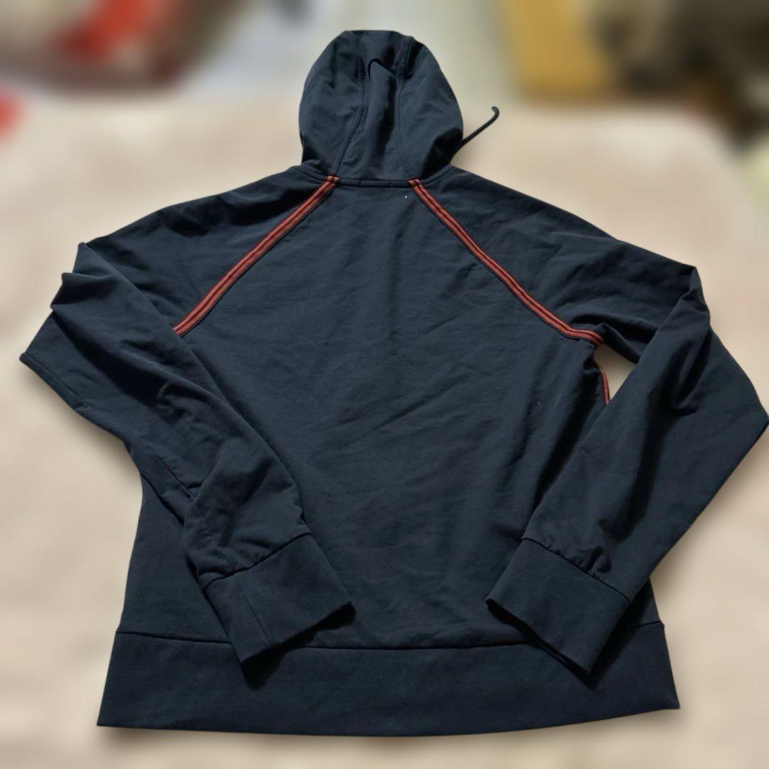 モンクレール　ジップアップパーカー　　ネイビー