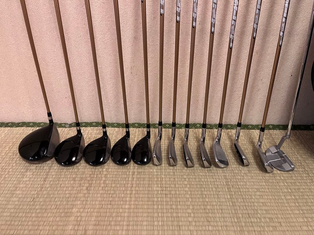 江戸明治時代 極上山水詩堆朱絵 秀心翁在銘 タバコ入 大玉珊瑚根〆