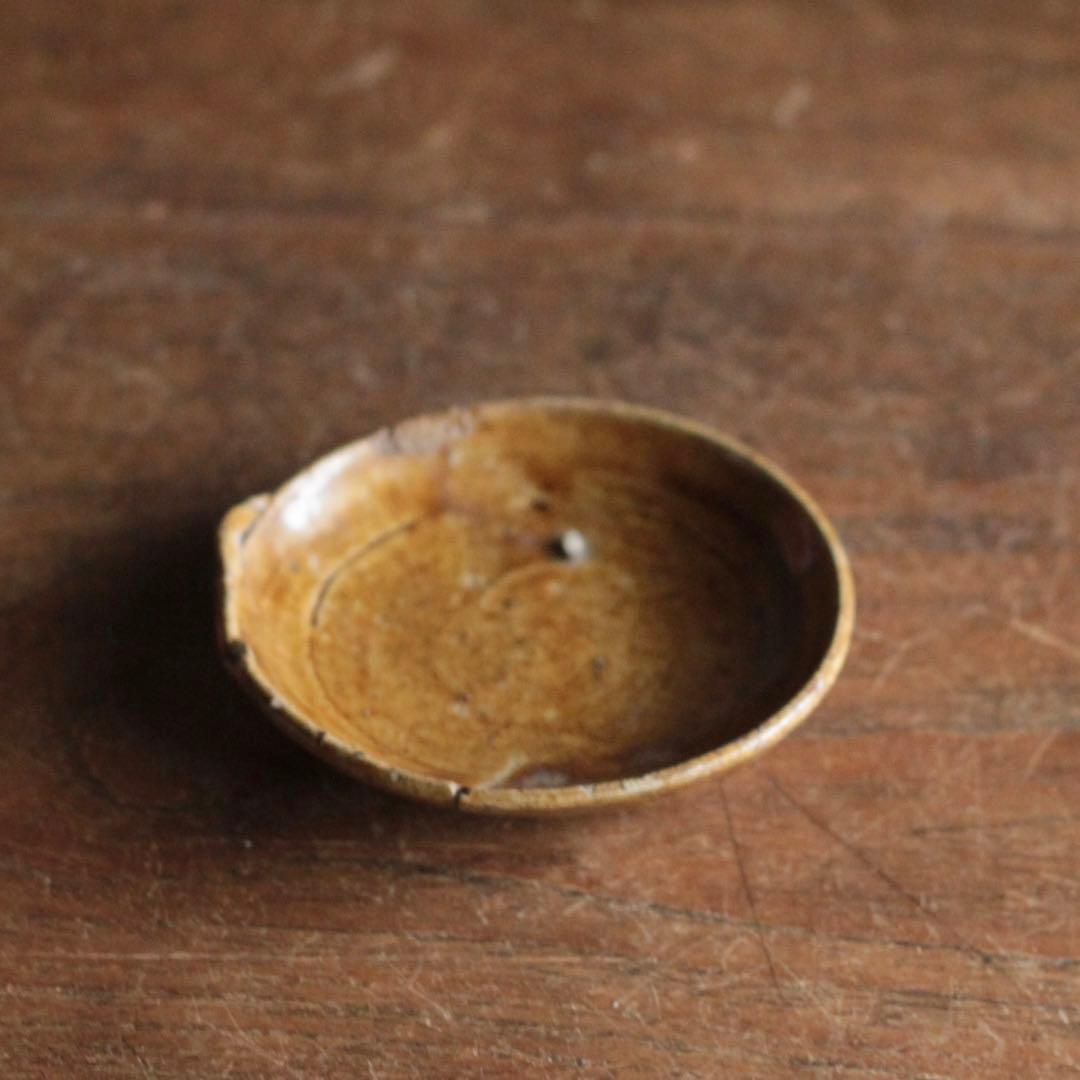 美濃 飴釉 小皿 No.3 古美術 古道具 アンティーク