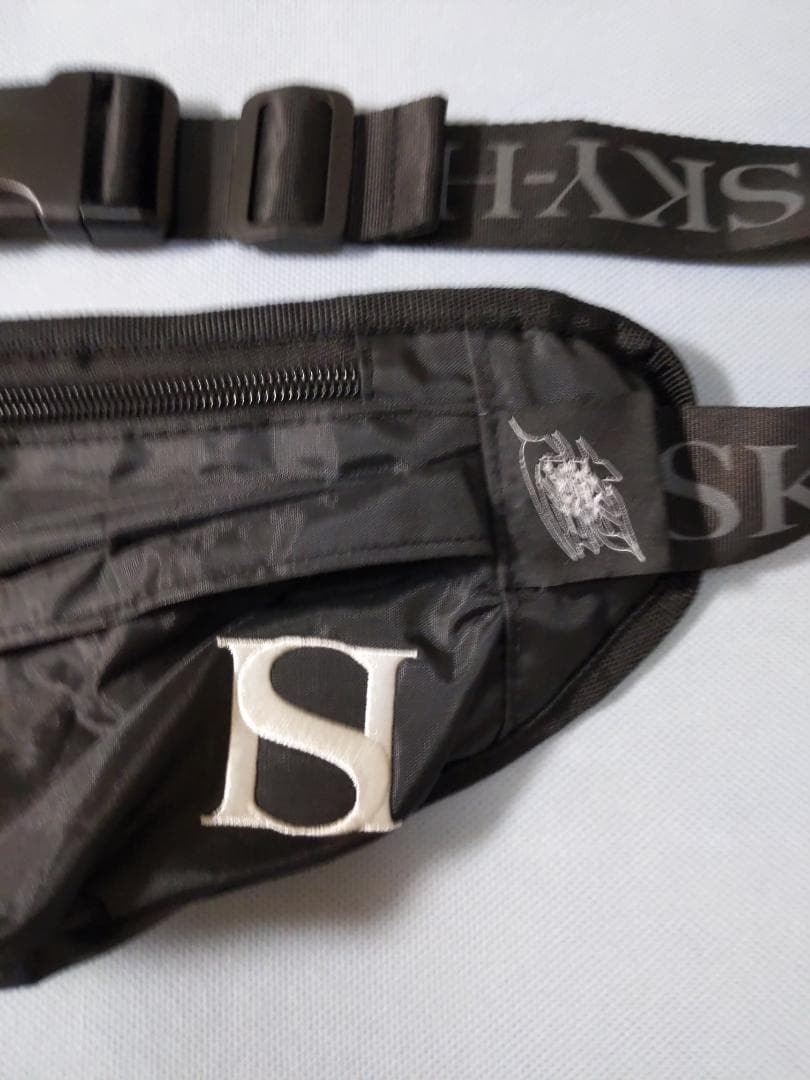 SKY-HI ボディバッグ 八面六臂