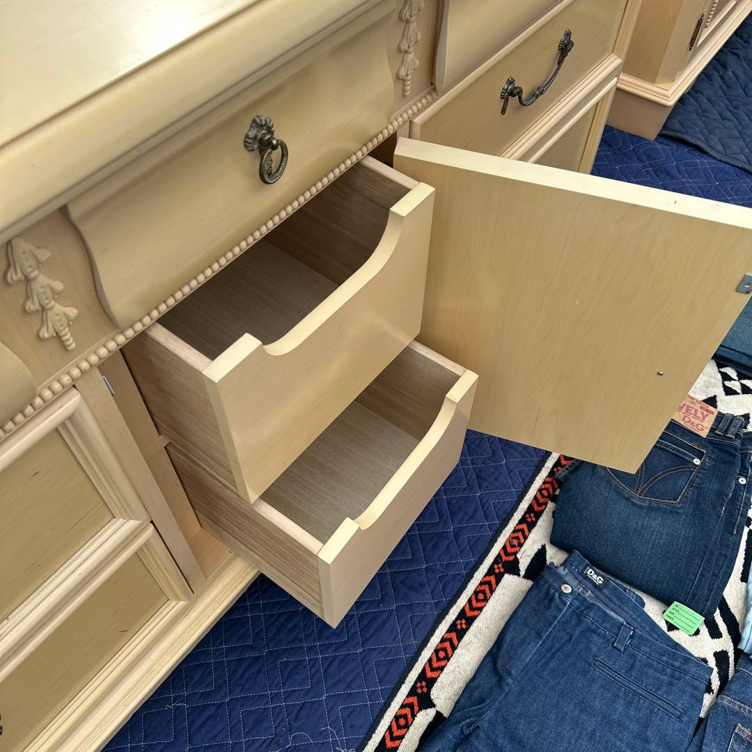 クラシックスタイル 木製箪笥 クリーム色 6引き出しリンホーリン近県