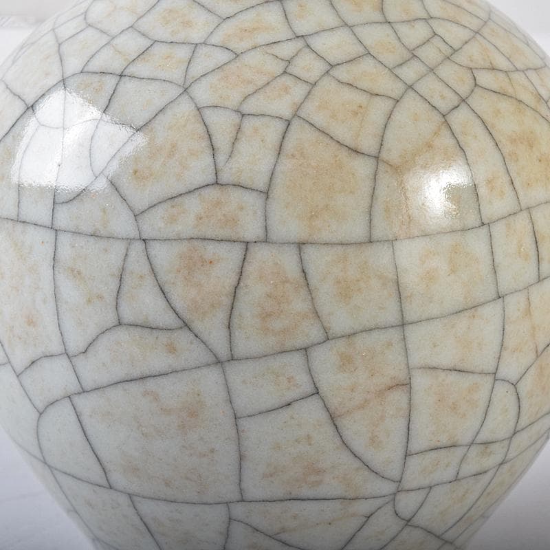 中国 大明成化年製 哥窯 白磁 金糸鉄線 氷裂文瓶 M