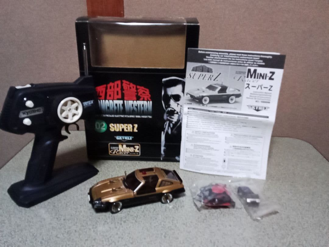 京商ミニッツ SUPER Z ゴールド スポーツカー