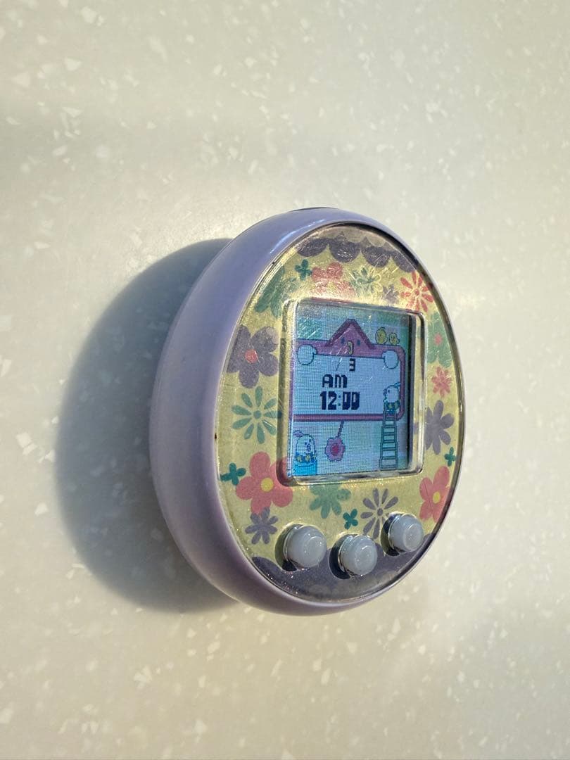 たまごっちみーつ パステルみーつ パープル 花柄 BANDAI