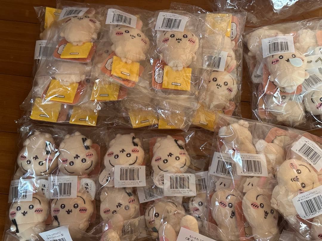 ちいかわくじ うさぎだらけくじ まとめ売り 84点分