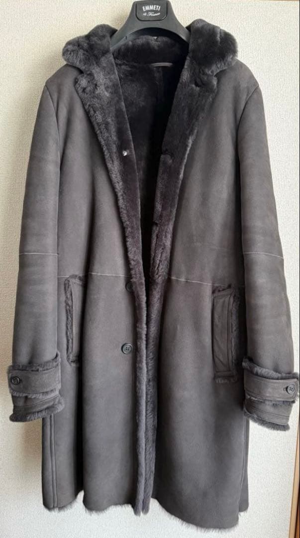 【ウサギ】エンメティ ムートンコート ブラック 定価327,800円