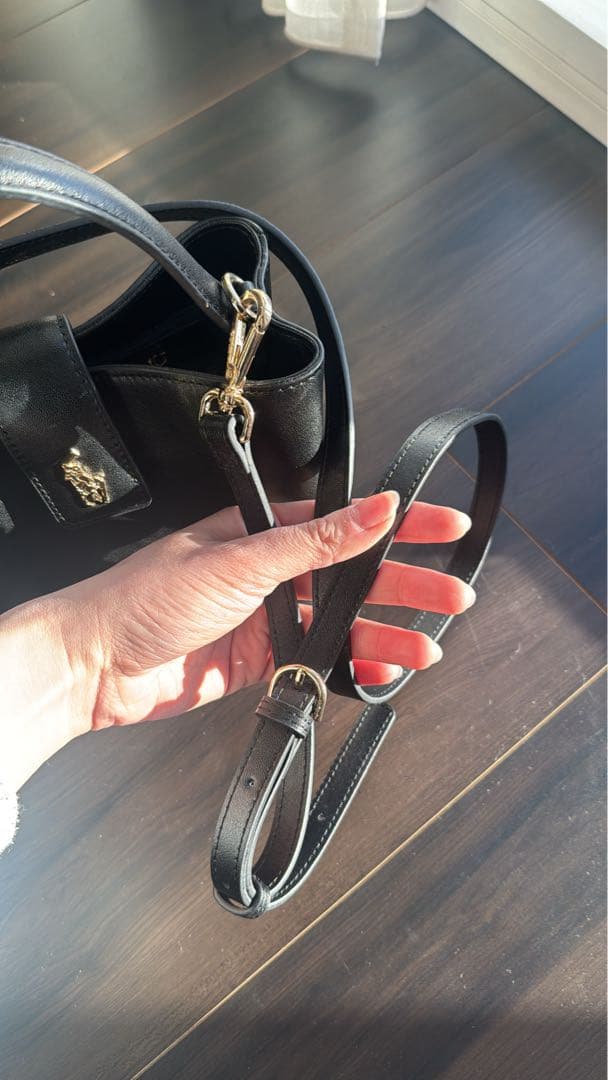 POLO ブラックレザーハンドバッグ