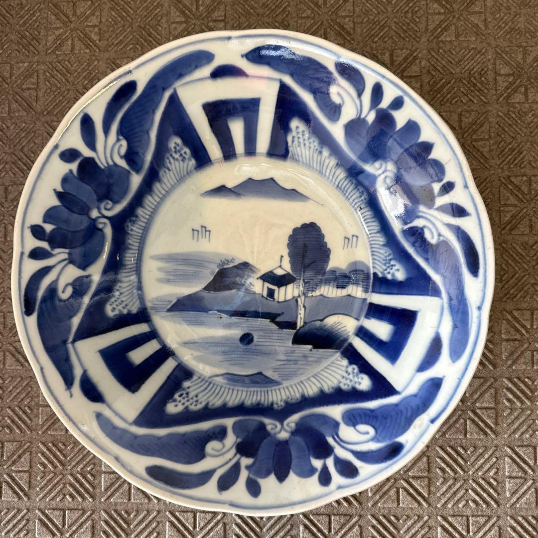 古伊万里、染め付け、三花、楼閣山水、輪花深大皿江戸時代、 古伊万里、染め付け、三花、楼閣山水、輪花深大皿江戸時代、 古伊万里