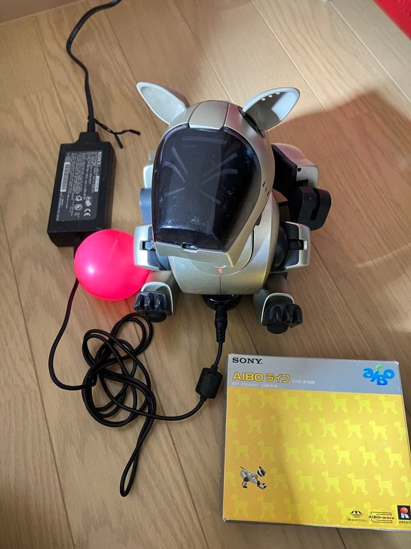 SONYaiboアイボERS210 通電確認済み　送料無料　ジャンク品　第二世代