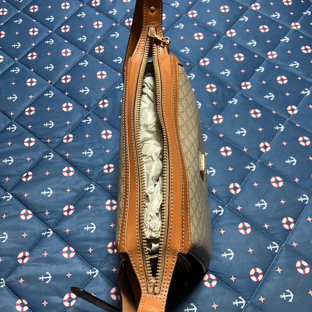 セリーヌ レザー ショルダーバッグ