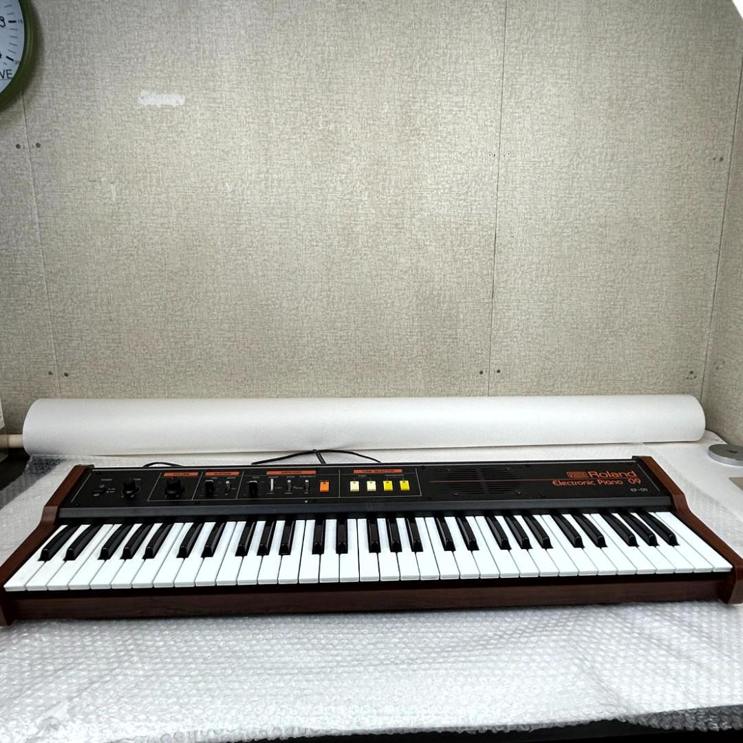 特別ホビー・楽器・アート - ローランド 電子ピアノ キーボードEP-09