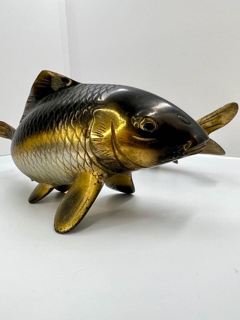 双鯉 在銘 金銀 ２匹揃 金属工芸 置物 縁起物 鯉 在銘