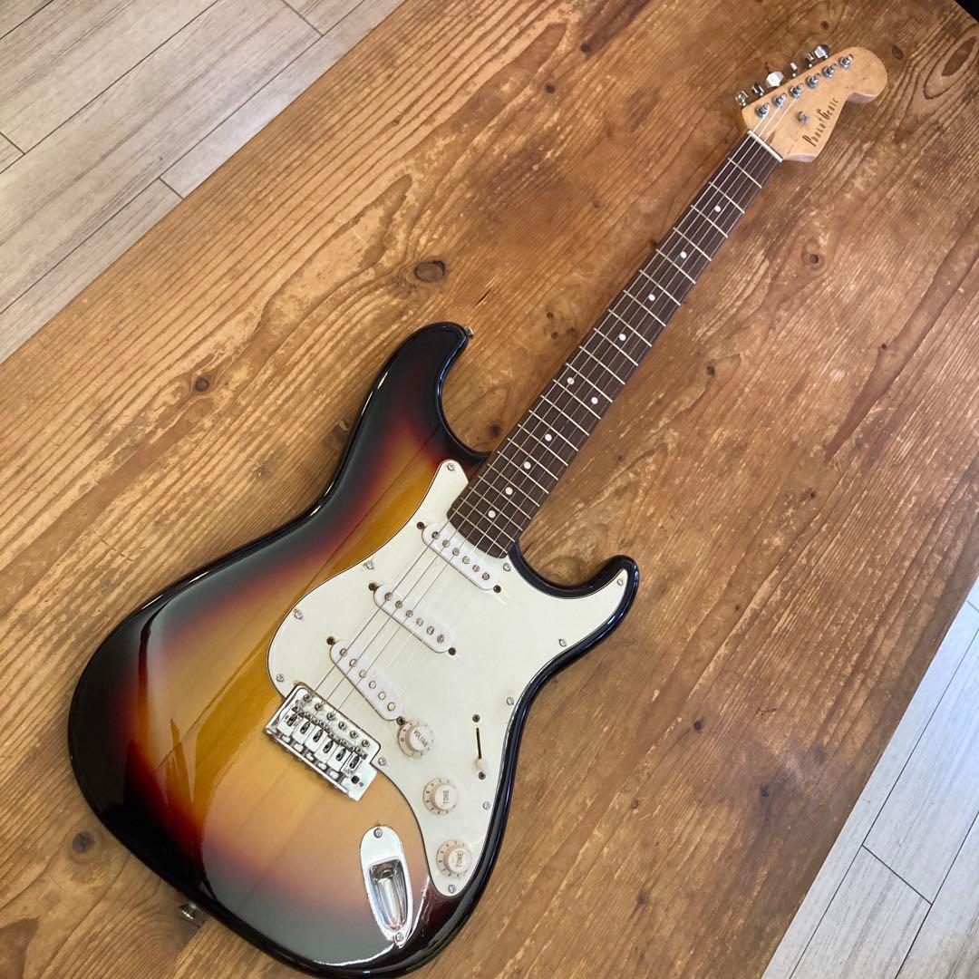 Photo Genius ストラトキャスター サンバースト Photo Genius ストラトキャスター サンバースト Photo Genius ストラト