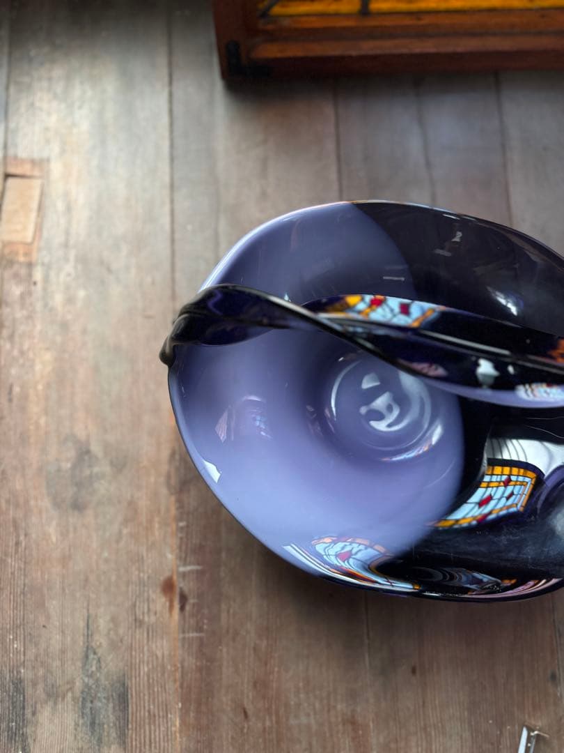 マルティーニ ガラス花器｜深紫の揺らぎが美しいヴィンテージフラワーベース マルティーニ ガラス花器｜深紫の揺らぎが美しいヴィンテージフラワー