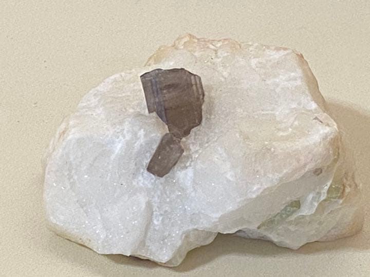 スキャポライト  195g スキャポライト 5.57ctルース