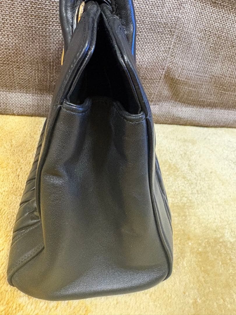 〈週末限定値下げ！〉MIU MIU マテラッセ 2WAY ギャランティカード付き