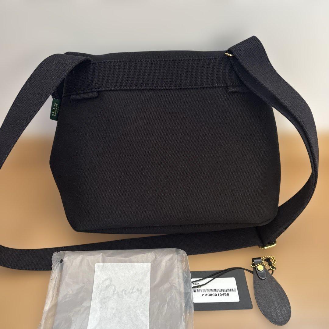 Brady avon ショルダーバッグ　黒