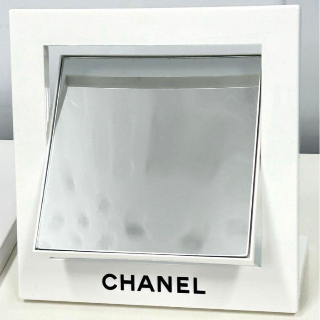 CHANEL ノベルティ スタンドミラー 未使用