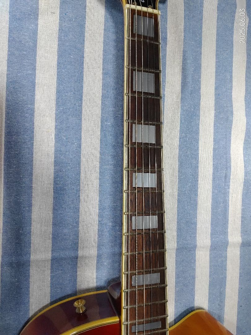 Epiphone Joe Pass Emperor Ⅱ 1990年代です。