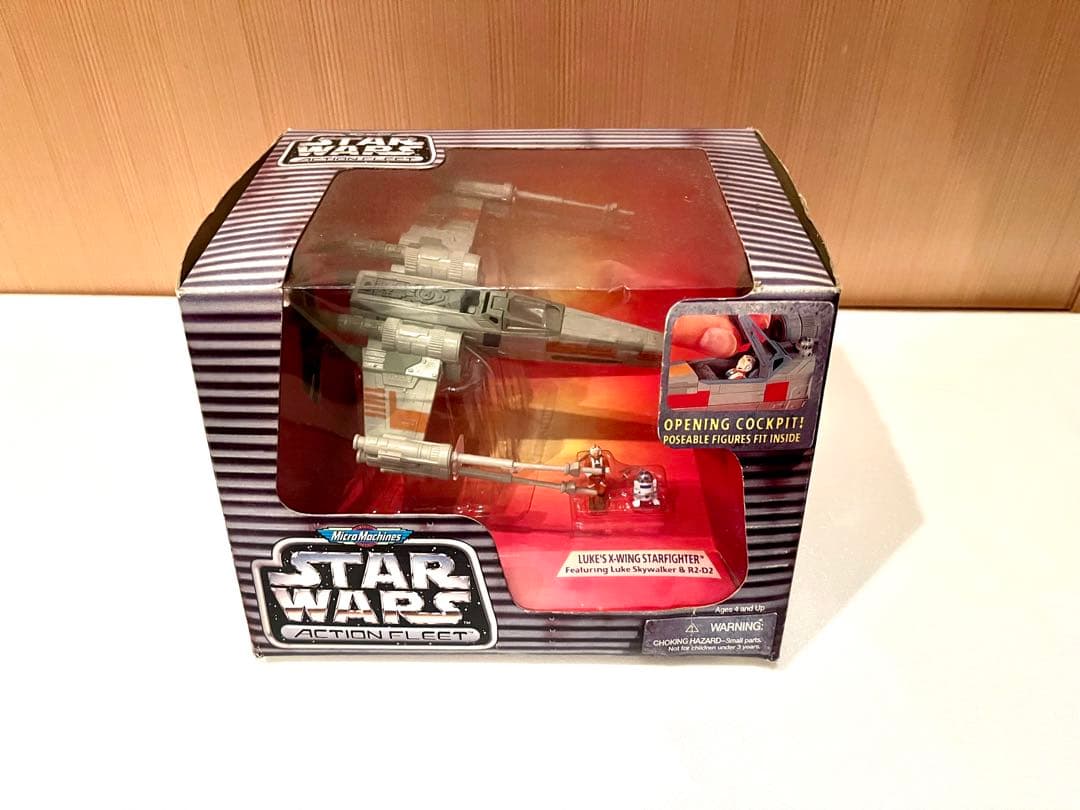 【レア】スターウォーズ コレクターセット(ミニライトセイバー2種、X WING)