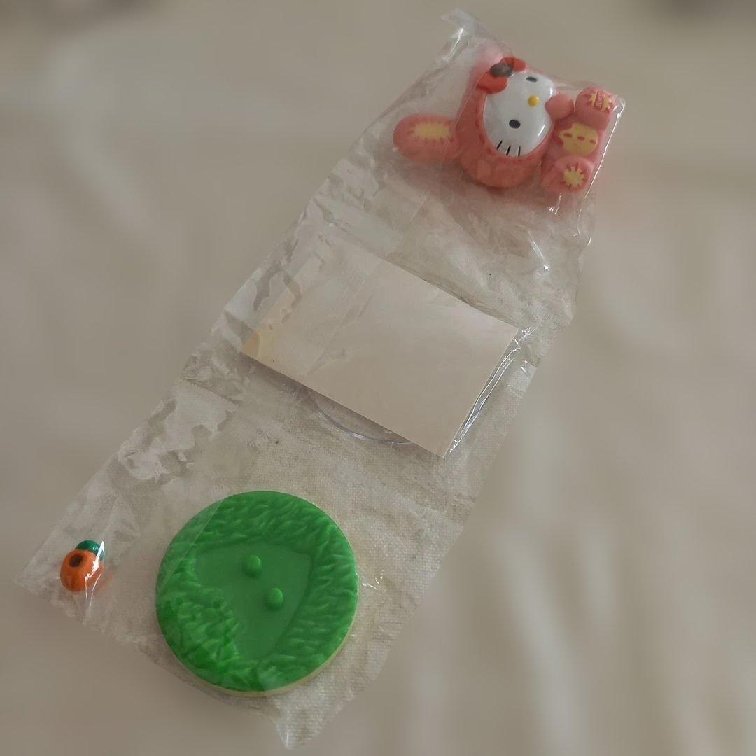 ハローキティ アクセサリートレイ キャラクターコレクション 8個セット