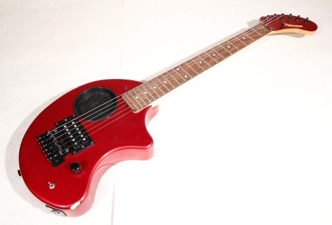 ■フェルナンデス■アンプ内蔵エレキギター zo-3 芸達者 現状品 FERNANDES】アンプ内蔵ミニギターの決定版、フェルナンデスZO-3