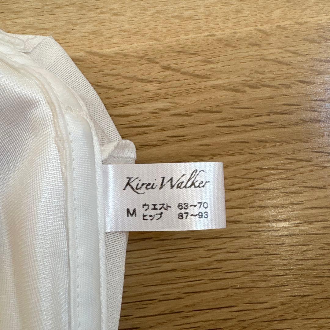 ★値下げ中★ブレストンコート　tveirブライダルインナー 2点セットMサイズ