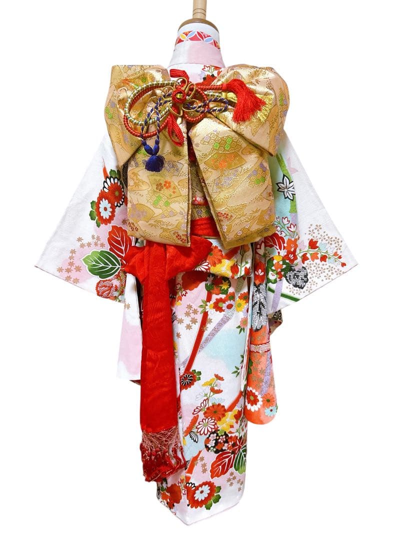 人気のアンティーク着物♡七五三　7歳　女の子　フルセット　一式　白　ゴールド