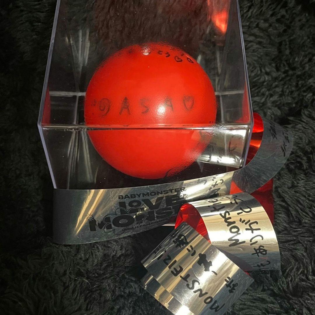 BABYMONSTER アサ 直筆サイン入りボール ベビモン サインボール - メルカリ
