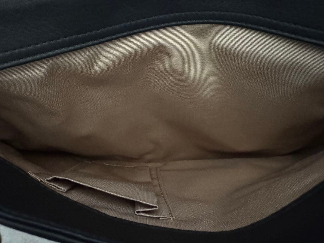 印伝　手提げ　ハンドバッグ　黒地　白漆　とんぼ　印傳屋