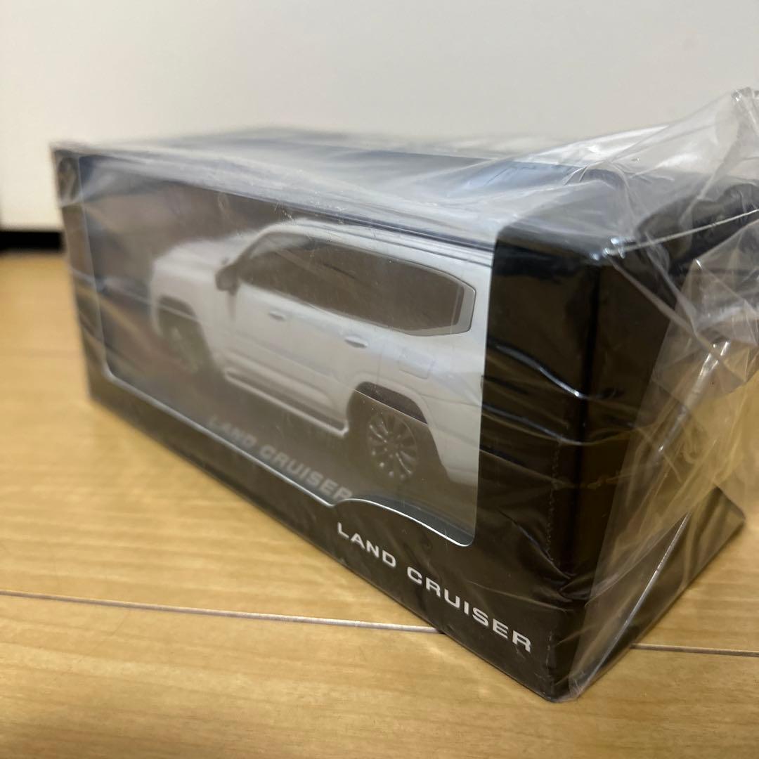 ランドクルーザー300 非売品　カラーサンプル