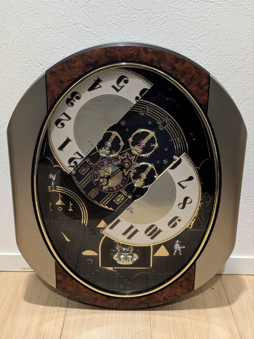 smallworld スモールワールド からくり時計 壁掛け時計　4MH751