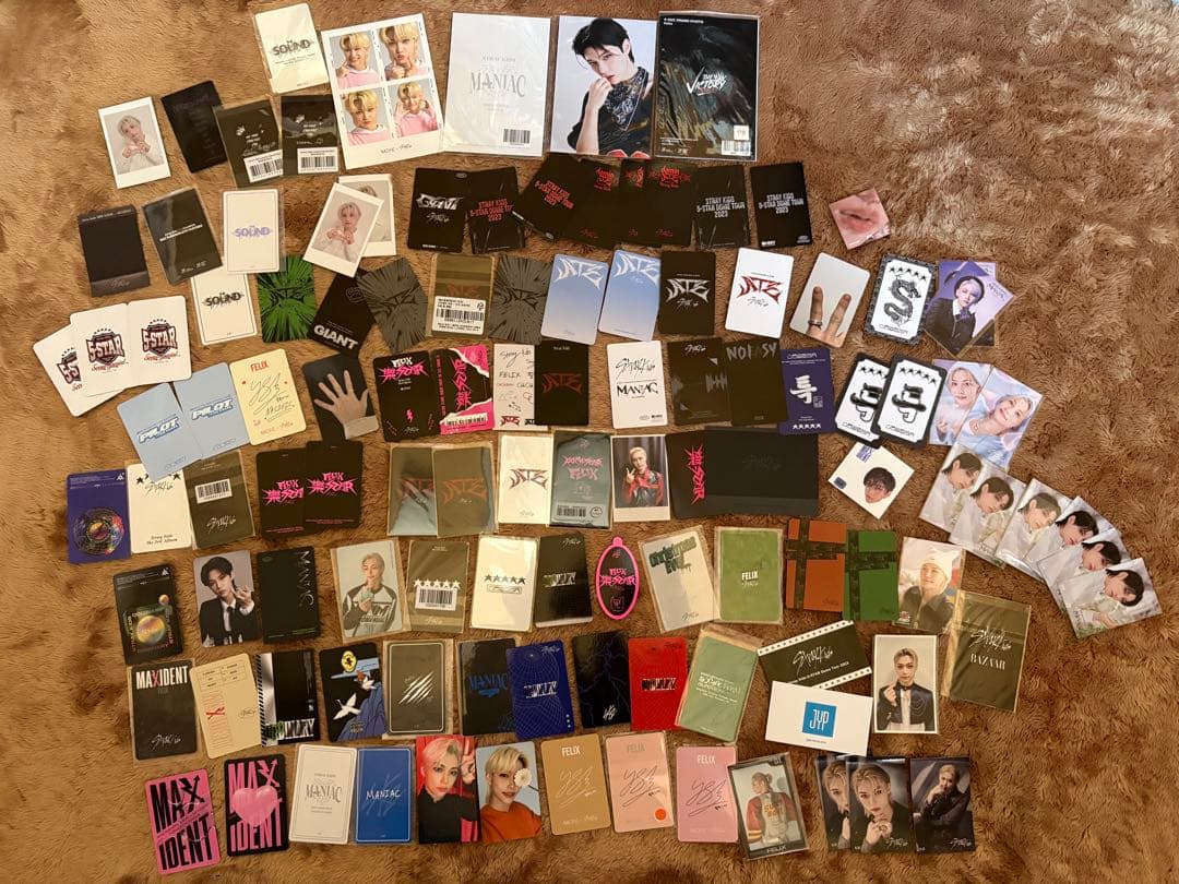 最終値下げ✨️StrayKids Felix Bbok Ari トレカ&ぬいぐるみ