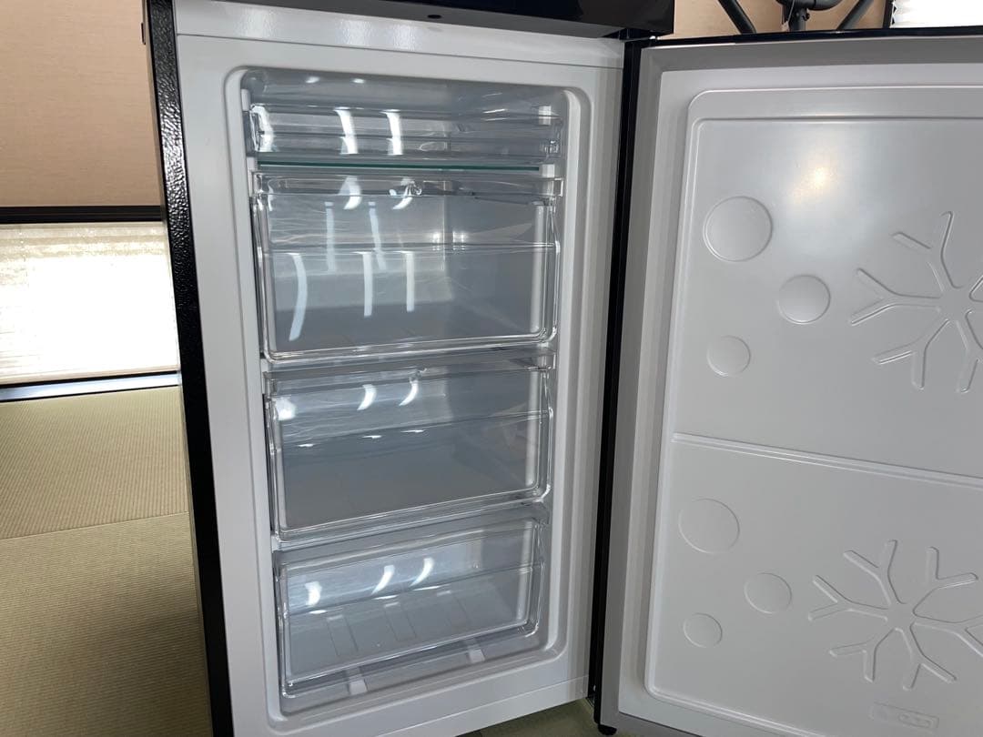 MAXZEN 冷凍庫 64L 右開き JF064ML01GM 2023年製